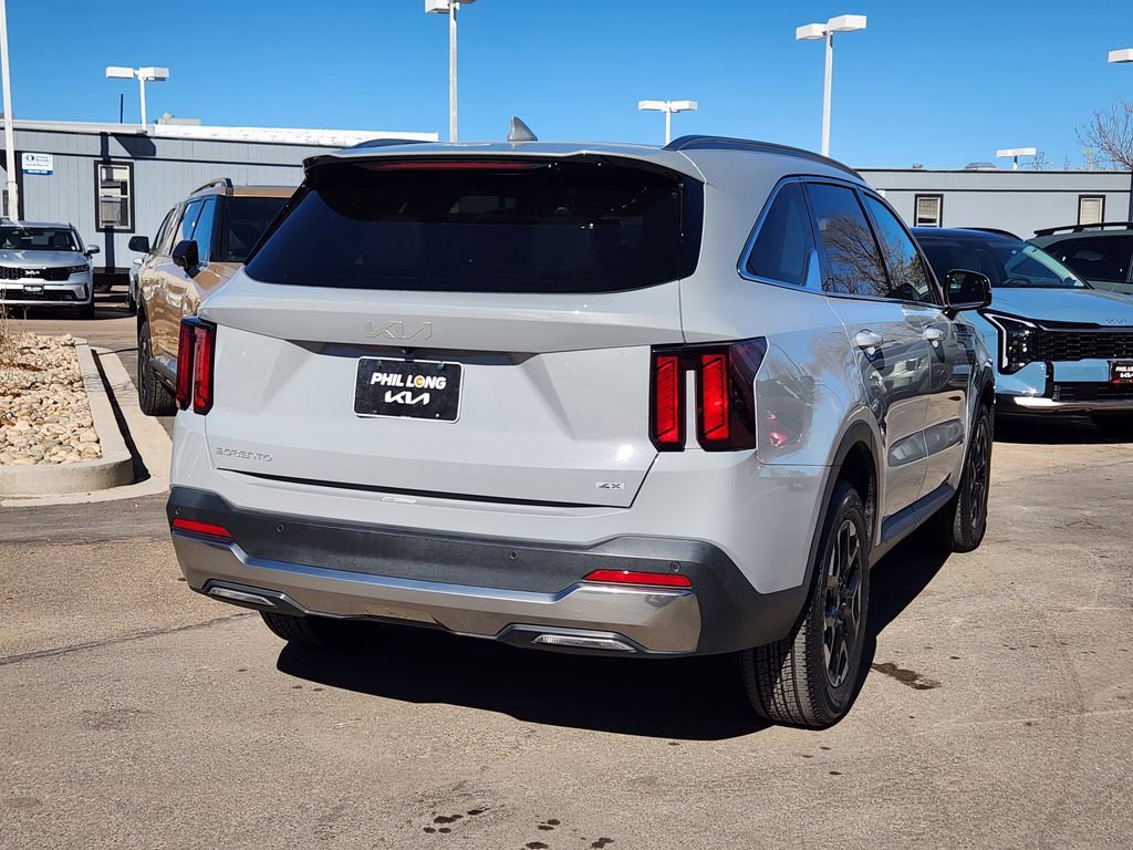 Used 2024 Kia Sorento S w/ Panoramic Sunroof Package image 5