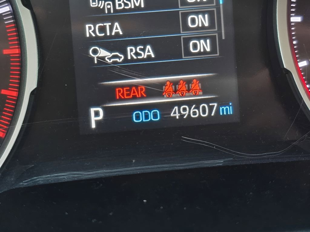 Used 2021 Toyota RAV4 XLE image 20