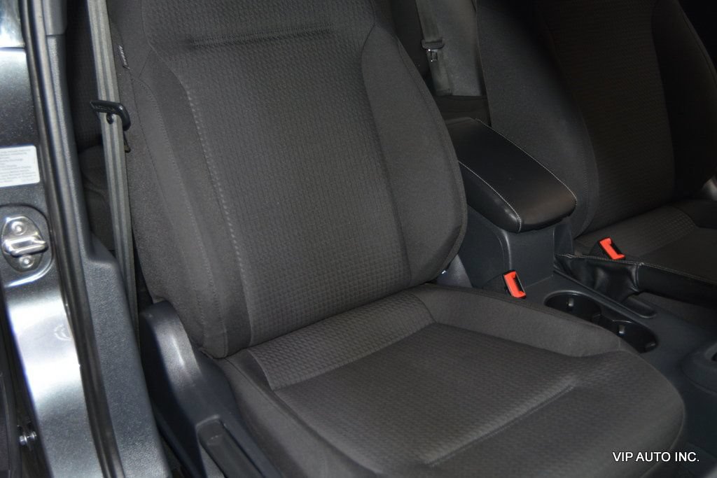 Used 2015 Volkswagen Jetta SE FWD image 20