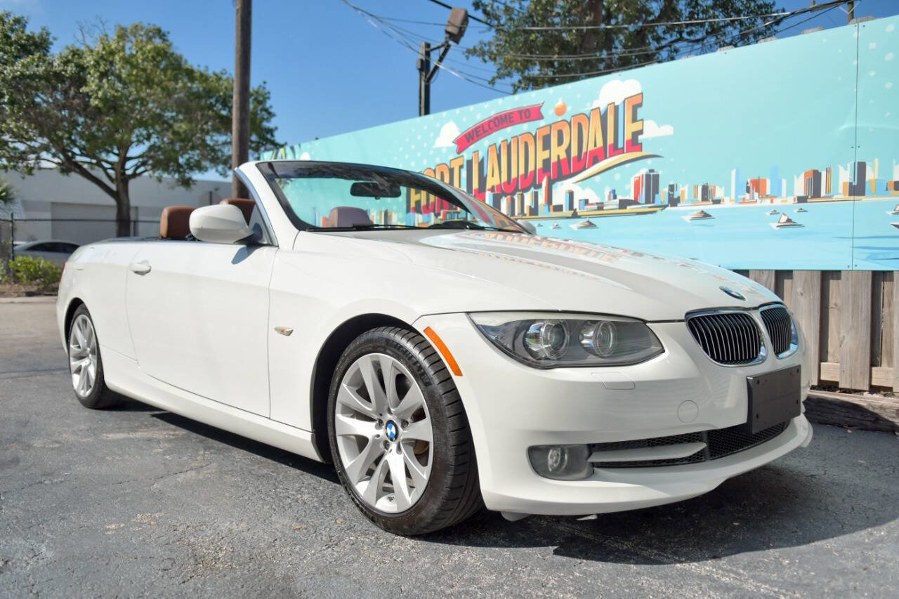 Used 2012 BMW 328i Convertible image 25