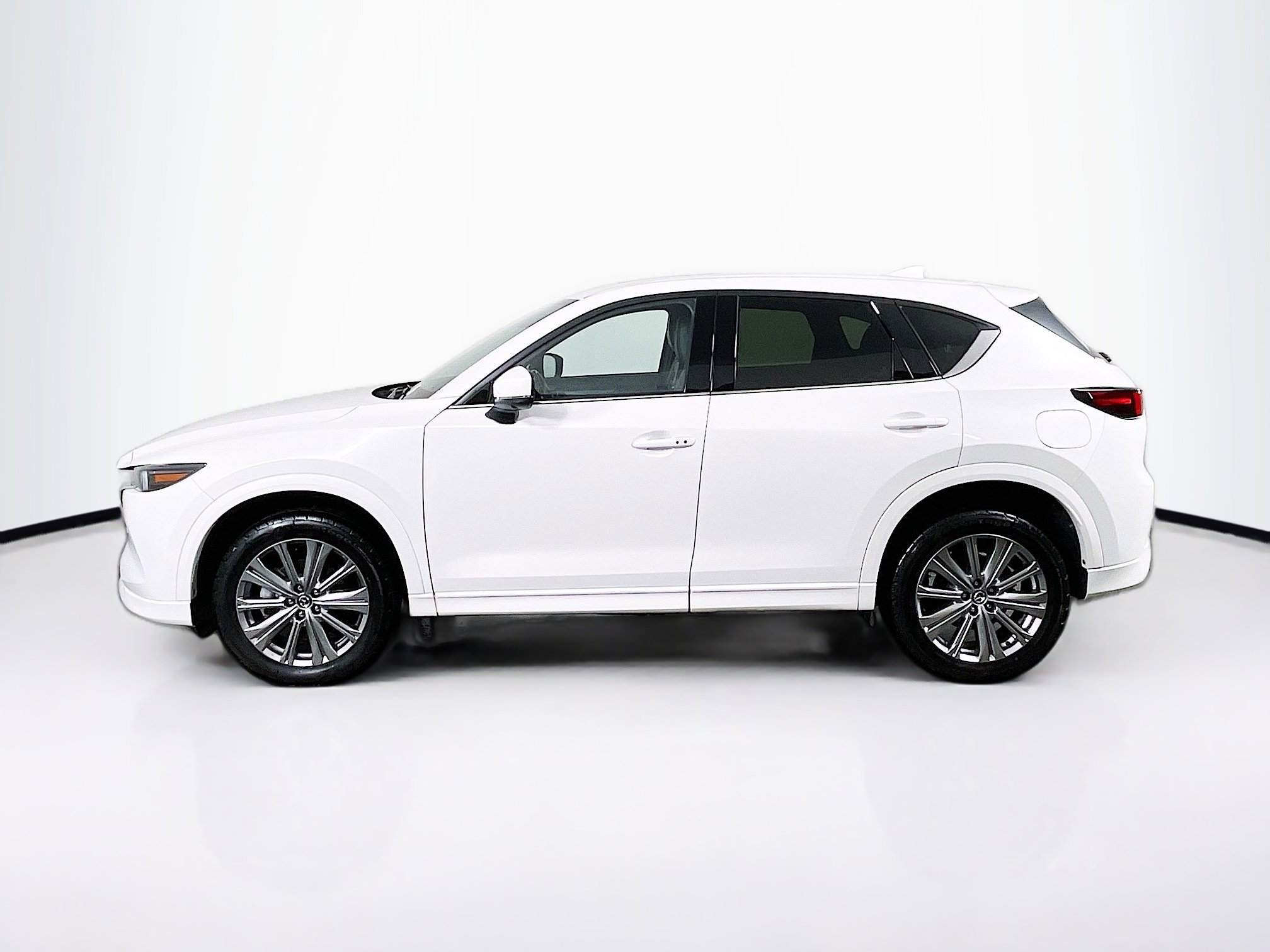 Used 2022 MAZDA CX-5 Signature image 4