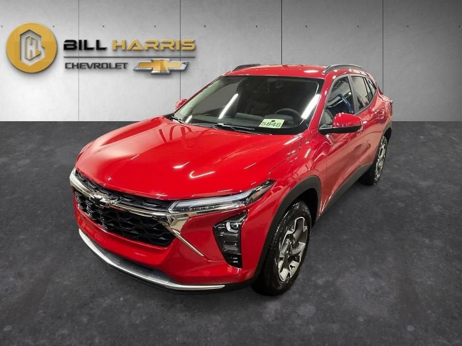 New 2026 Chevrolet Trax LT w/ Driver Confidence Package