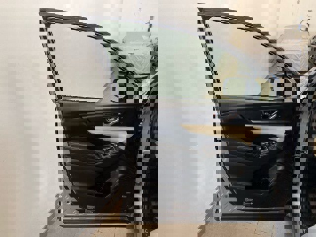 Used 2021 Subaru Ascent Limited w/ Technology Package image 11