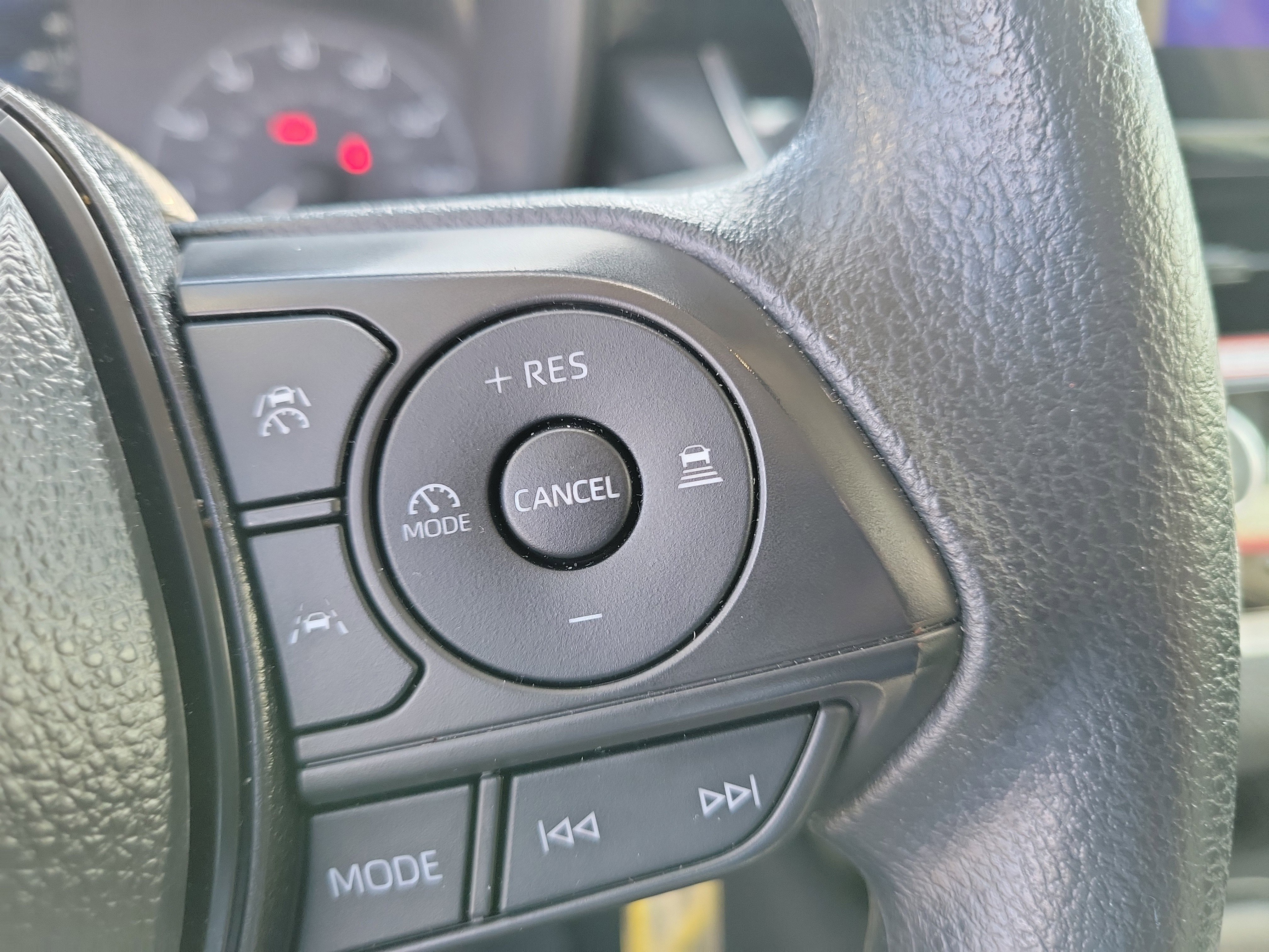 Used 2025 Toyota Corolla LE image 22