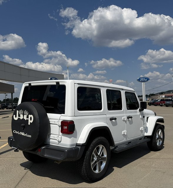 Used 2020 Jeep Wrangler Unlimited Sahara AWD/4WD image 4