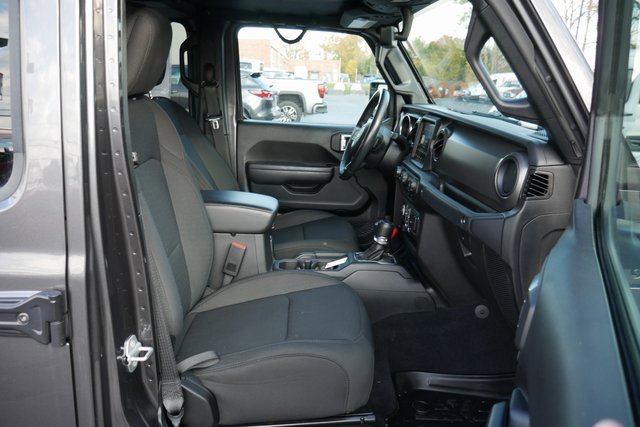 Used 2022 Jeep Gladiator Sport image 26