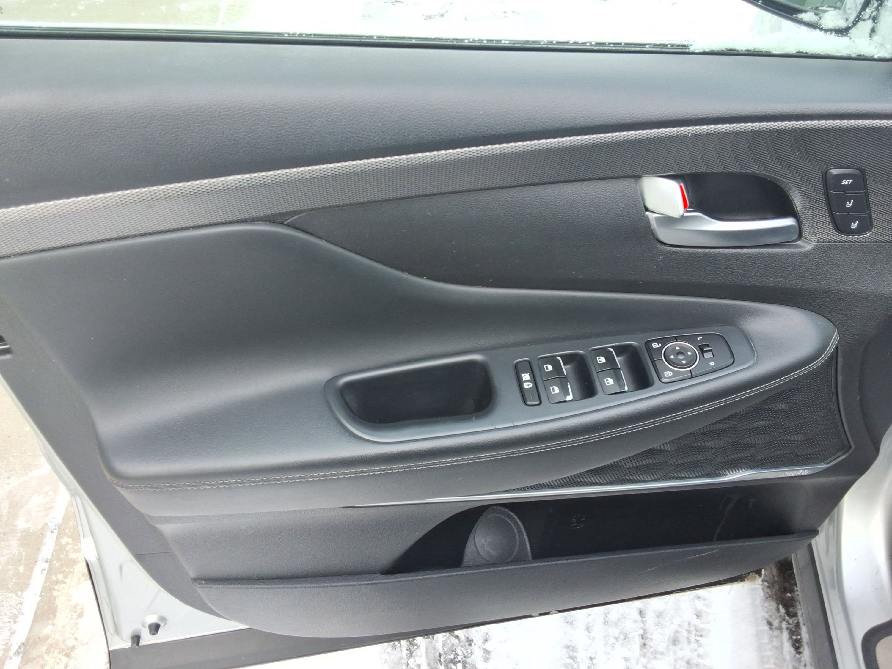 Used 2020 Hyundai Santa Fe Limited image 22