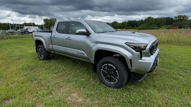 New 2026 Toyota Tacoma TRD Sport AWD/4WD image 2