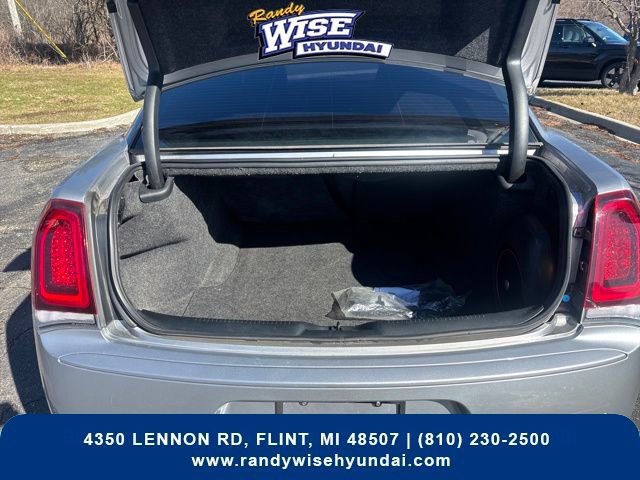 Used 2018 Chrysler 300 S w/ 300S Premium Group image 17