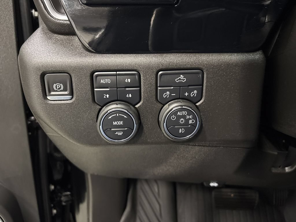 Used 2024 Chevrolet Silverado 1500 RST AWD/4WD image 35