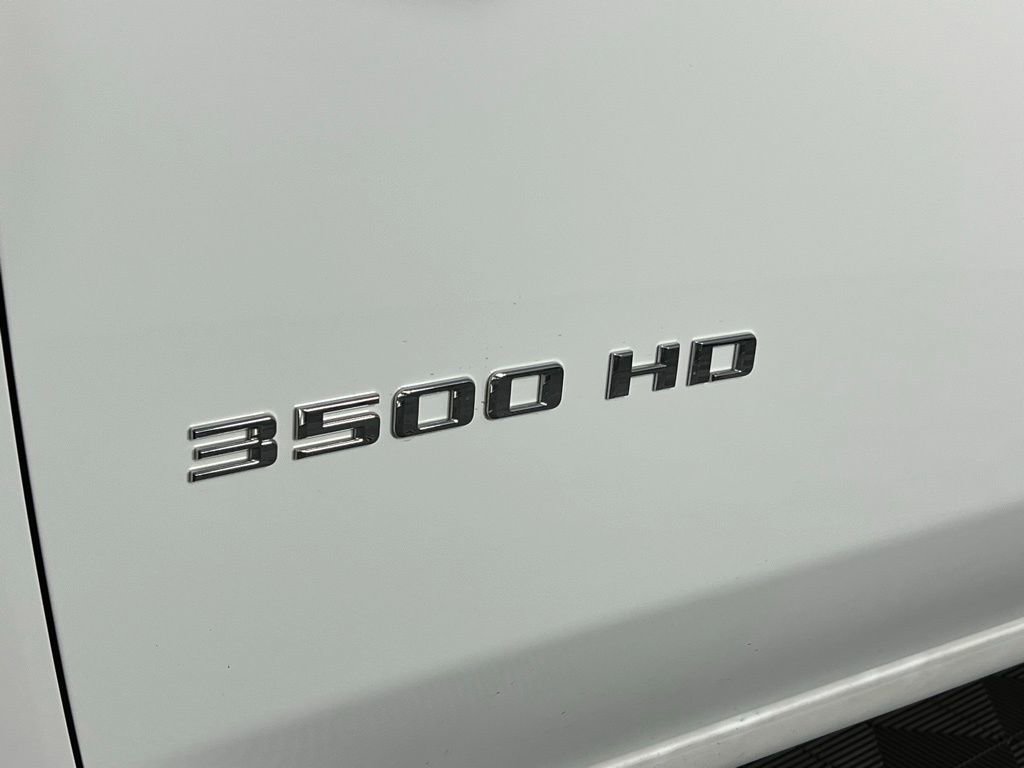 Used 2024 Chevrolet Silverado 3500 LT image 14