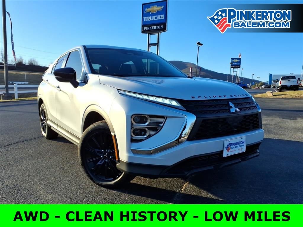 Used 2024 Mitsubishi Eclipse Cross LE image 1
