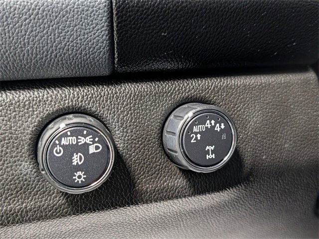 Used 2021 Chevrolet Colorado Z71 w/ Z71 Midnight Edition image 14