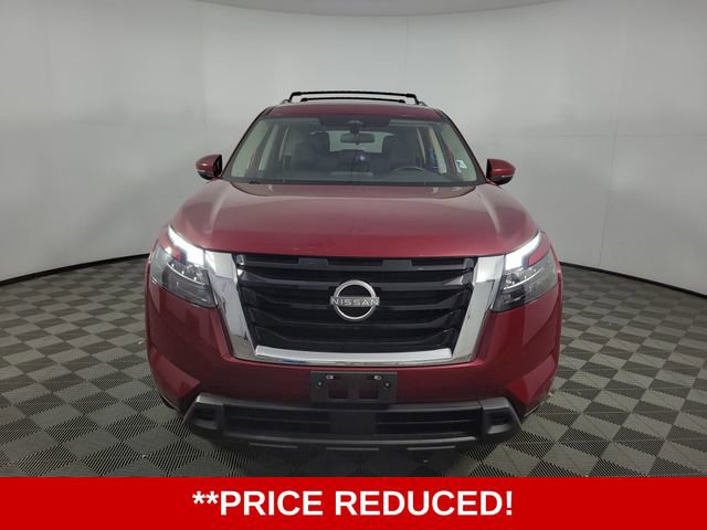 Used 2023 Nissan Pathfinder SV video 2