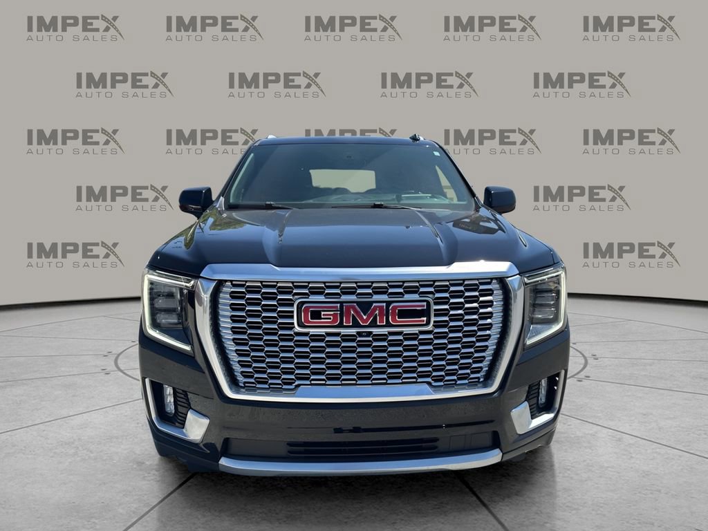 Used 2021 GMC Yukon XL Denali w/ Denali Premium Package AWD/4WD image 8