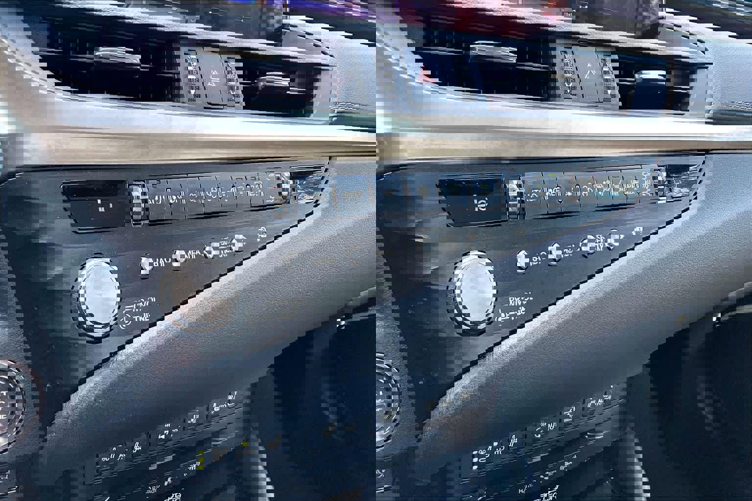 Used 2021 Lexus ES 350 Ultra Luxury w/ Accessory Package 2 image 34