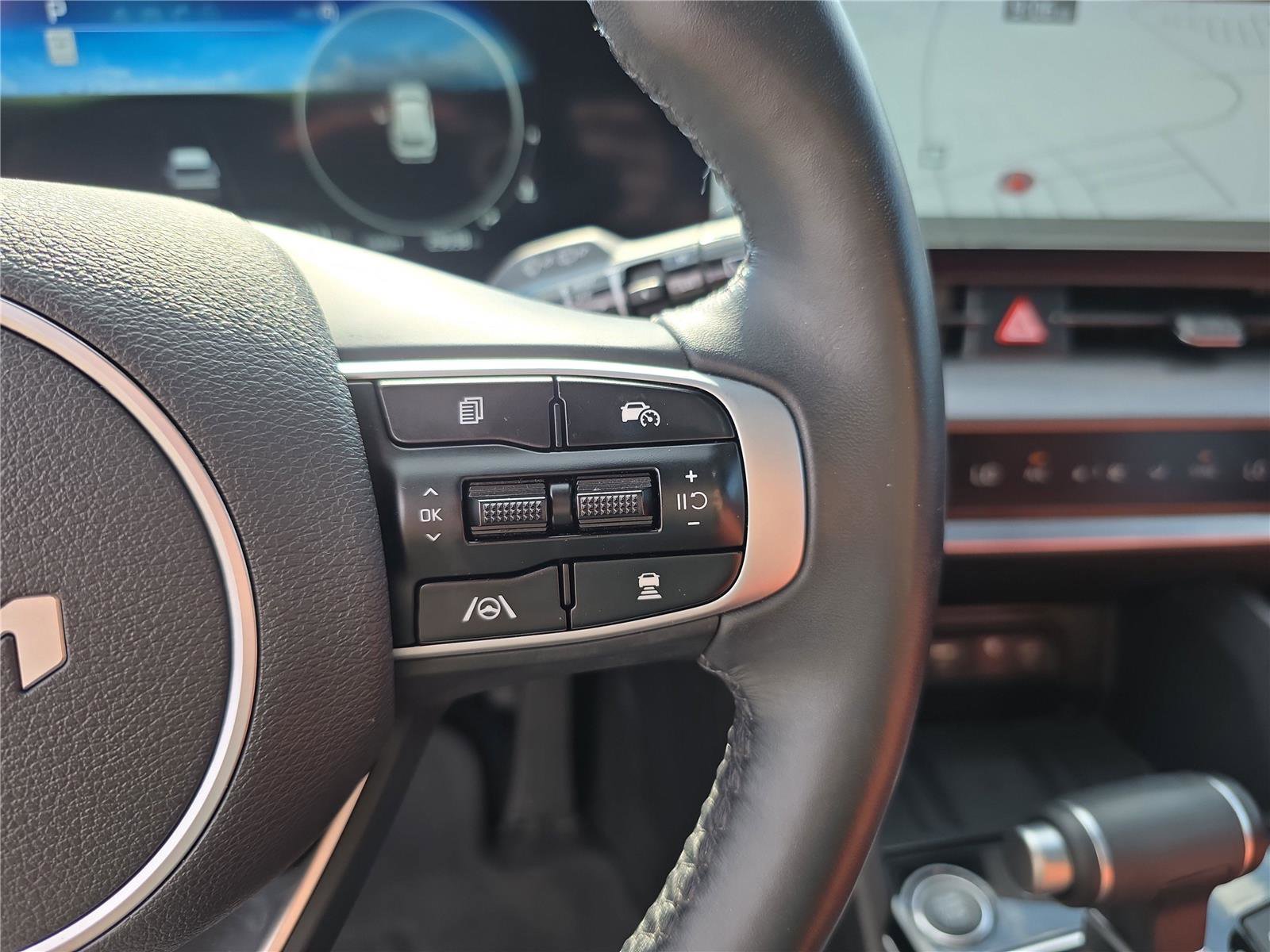 Used 2025 Kia Sportage SX AWD/4WD image 34
