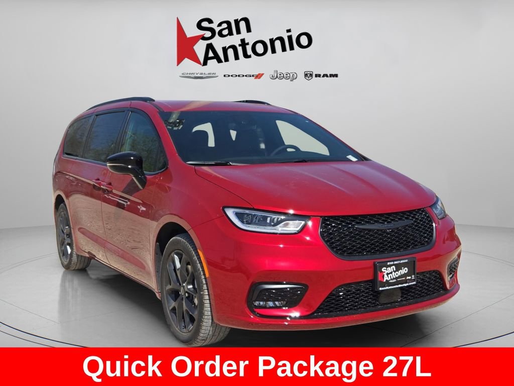 New 2026 Chrysler Pacifica Select w/ S Appearance Package FWD image 2