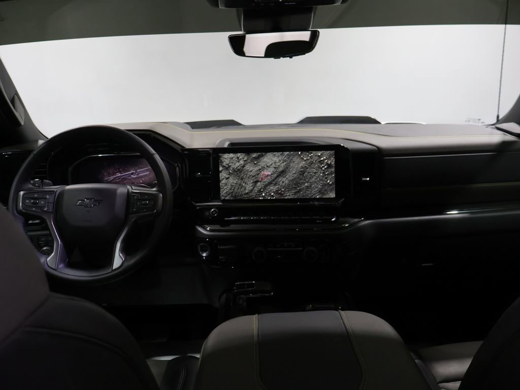 Used 2024 Chevrolet Silverado 1500 ZR2 w/ Technology Package image 17