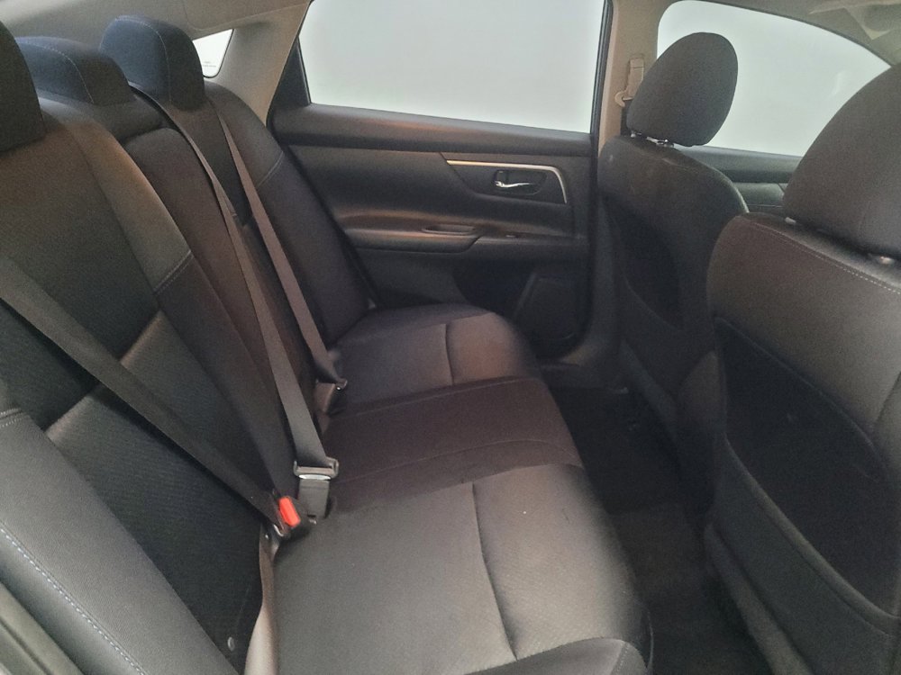 Used 2017 Nissan Altima 2.5 SR w/ Midnight Edition Package FWD image 19