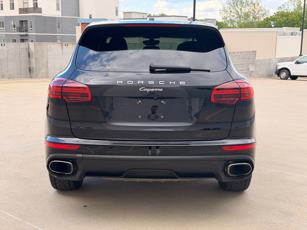 Used 2016 Porsche Cayenne w/ Premium Package AWD/4WD image 7