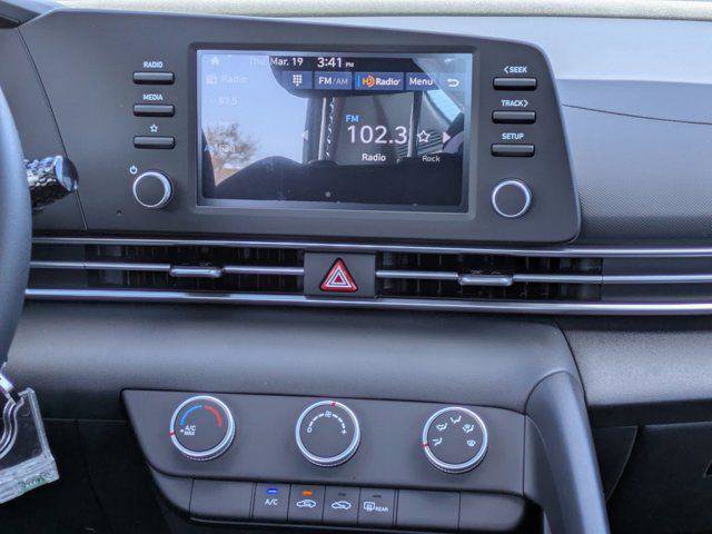 New 2026 Hyundai Elantra SE image 13