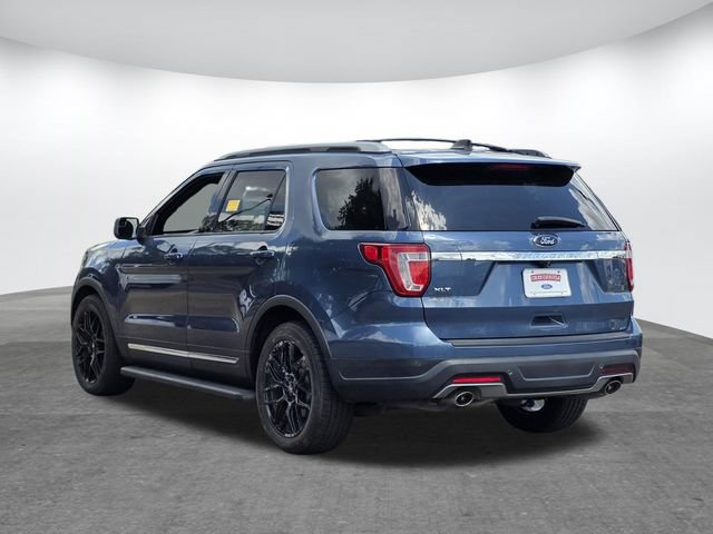 Used 2018 Ford Explorer XLT FWD image 6