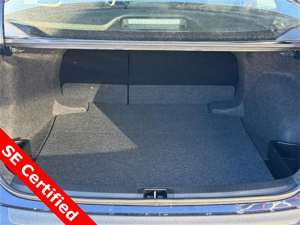Used 2025 Toyota Corolla SE image 9
