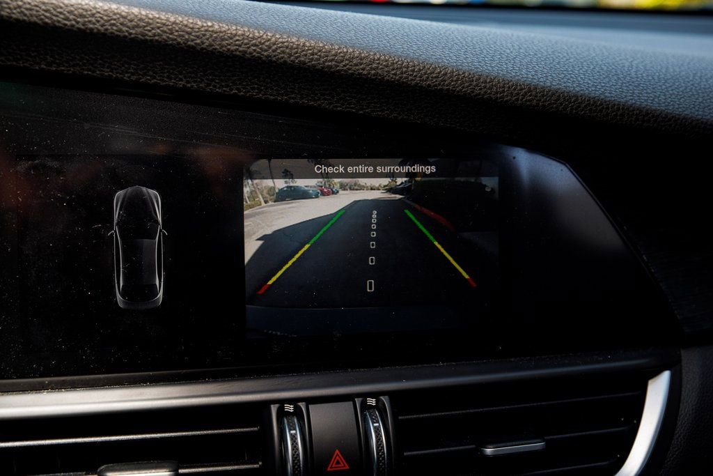 Used 2022 Alfa Romeo Giulia Sprint image 17