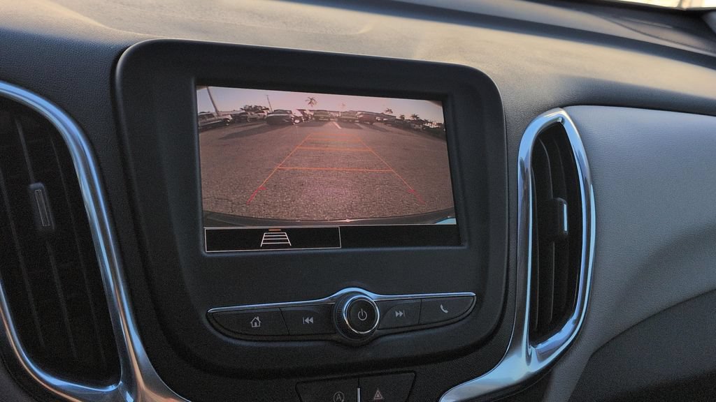 Used 2023 Chevrolet Equinox LS FWD image 16