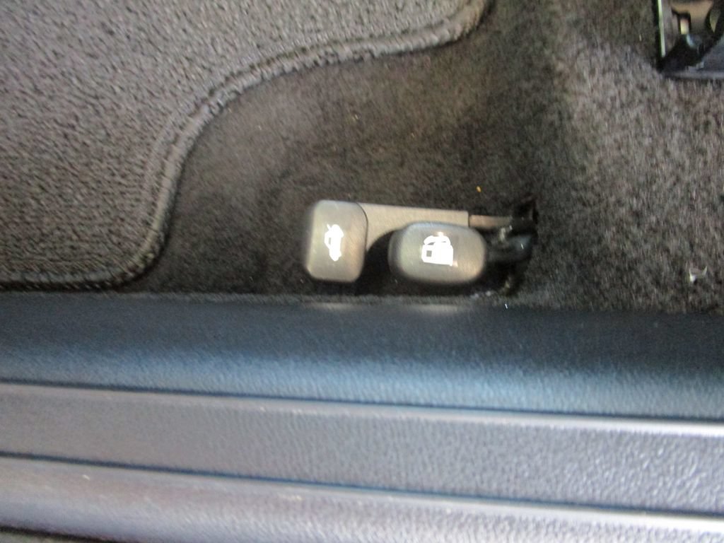 Used 2025 Kia K4 FWD image 19