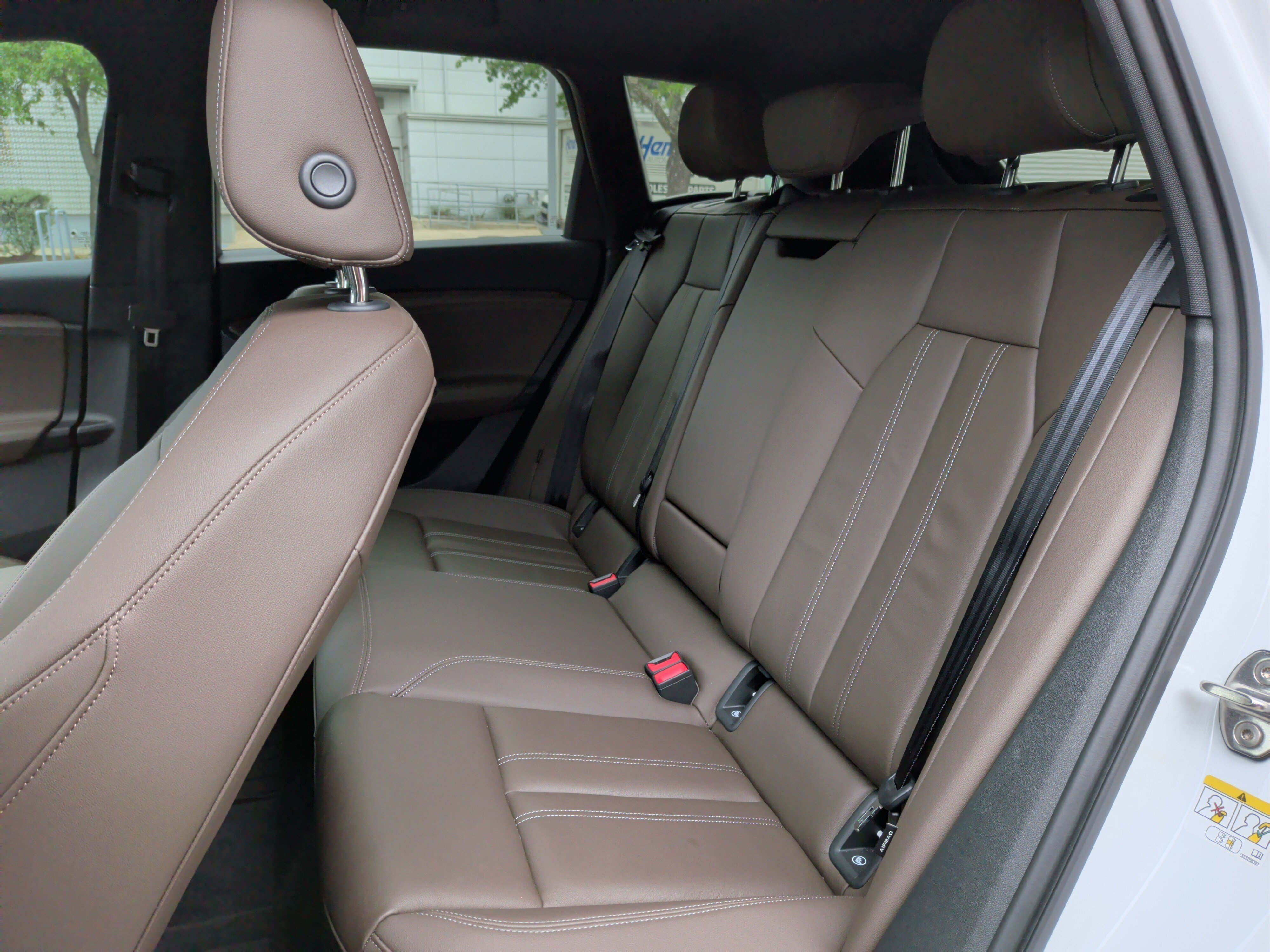 Certified 2025 Audi Q6 e-tron Premium w/ Convenience Package RWD image 30