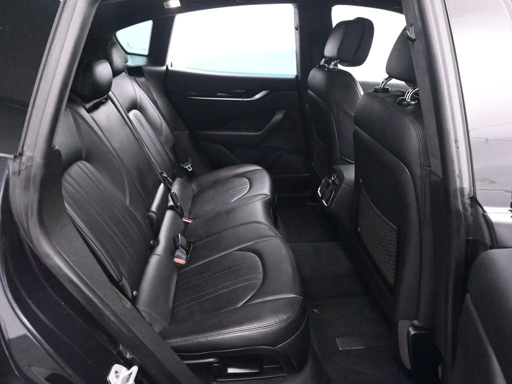 Used 2023 Maserati Levante Modena AWD/4WD image 21
