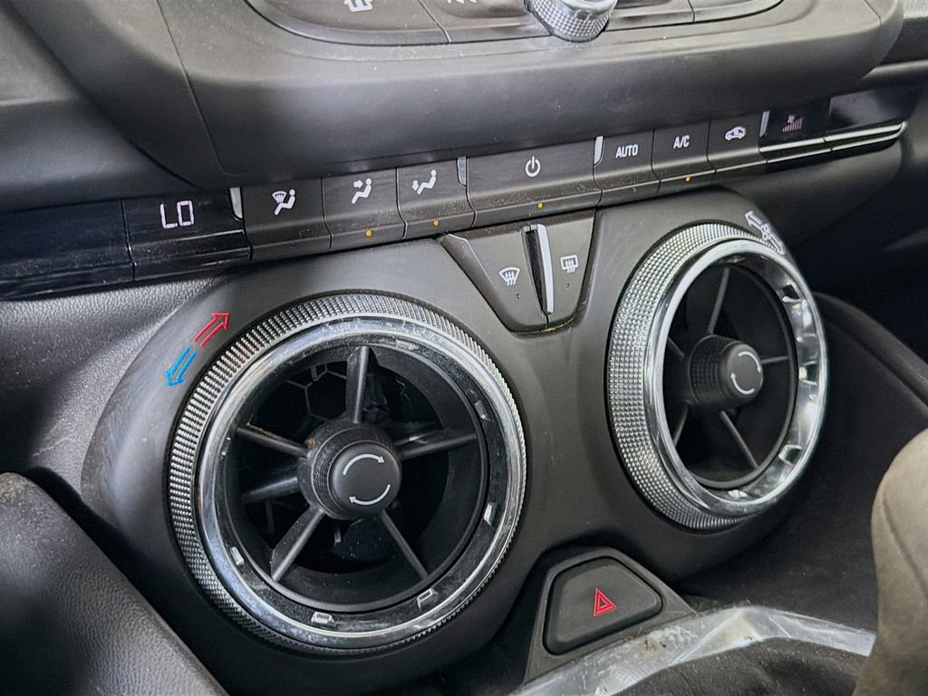 Used 2017 Chevrolet Camaro SS image 18