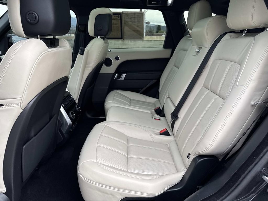 Used 2022 Land Rover Range Rover Sport HSE Silver Edition image 13