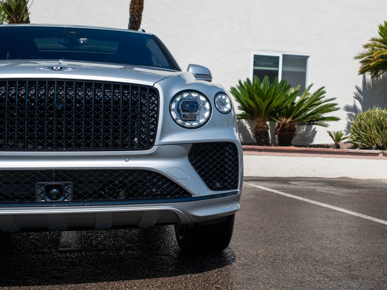 Used 2024 Bentley Bentayga image 34