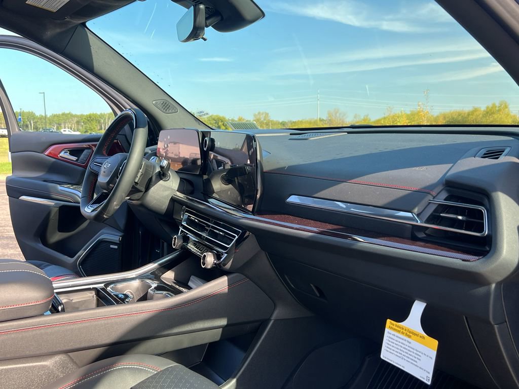 New 2026 Chevrolet Traverse RS w/ LPO, Floor Liner Package image 29