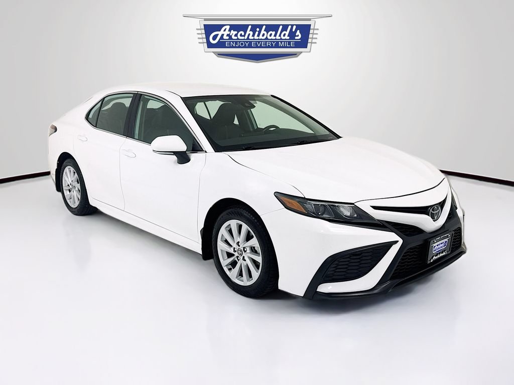 Used 2024 Toyota Camry SE