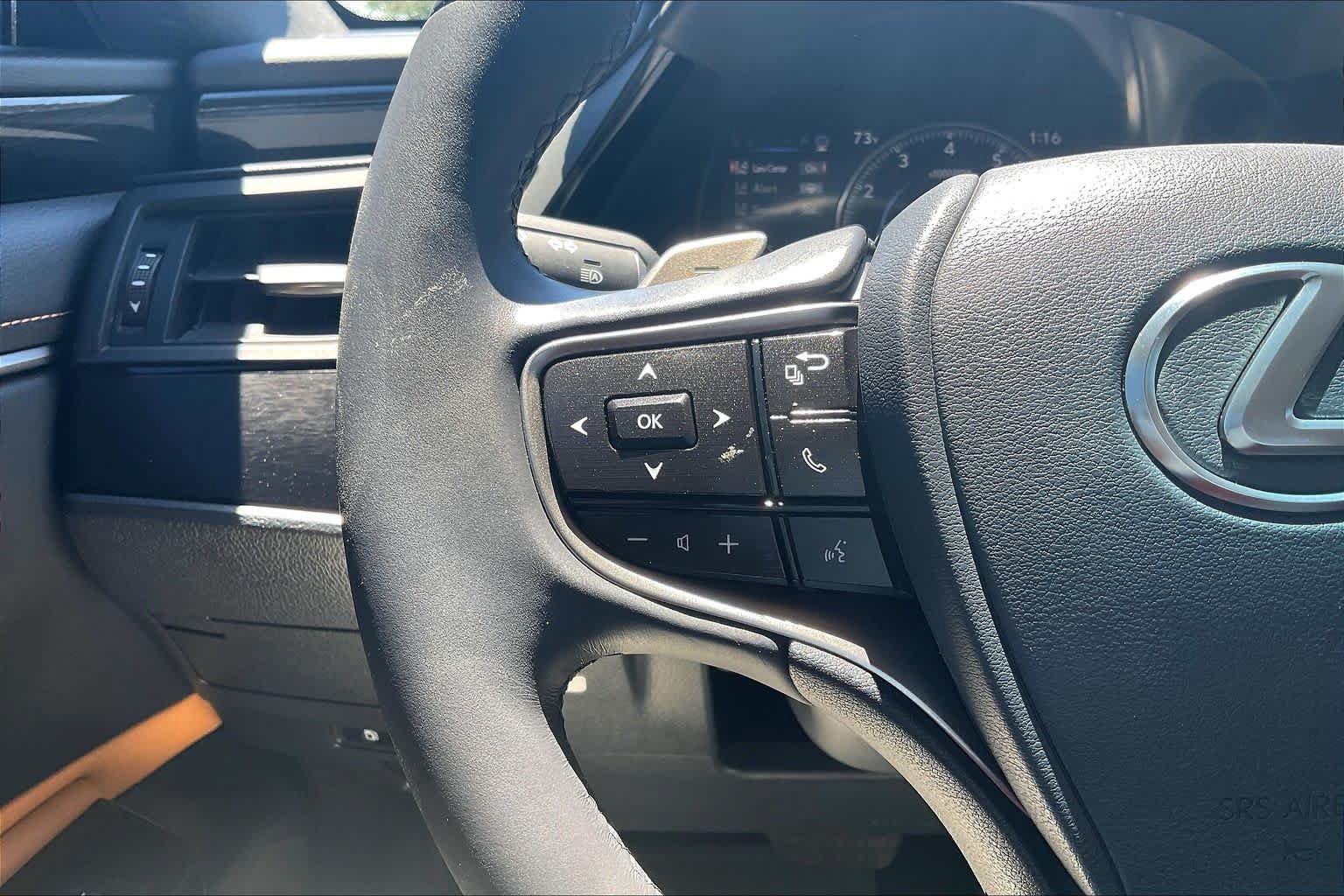 Used 2025 Lexus ES 350 w/ Accessory Package (P3) FWD image 22