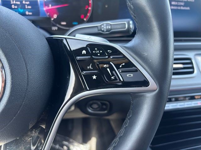 Used 2025 Mercedes-Benz GLS 450 4MATIC image 28