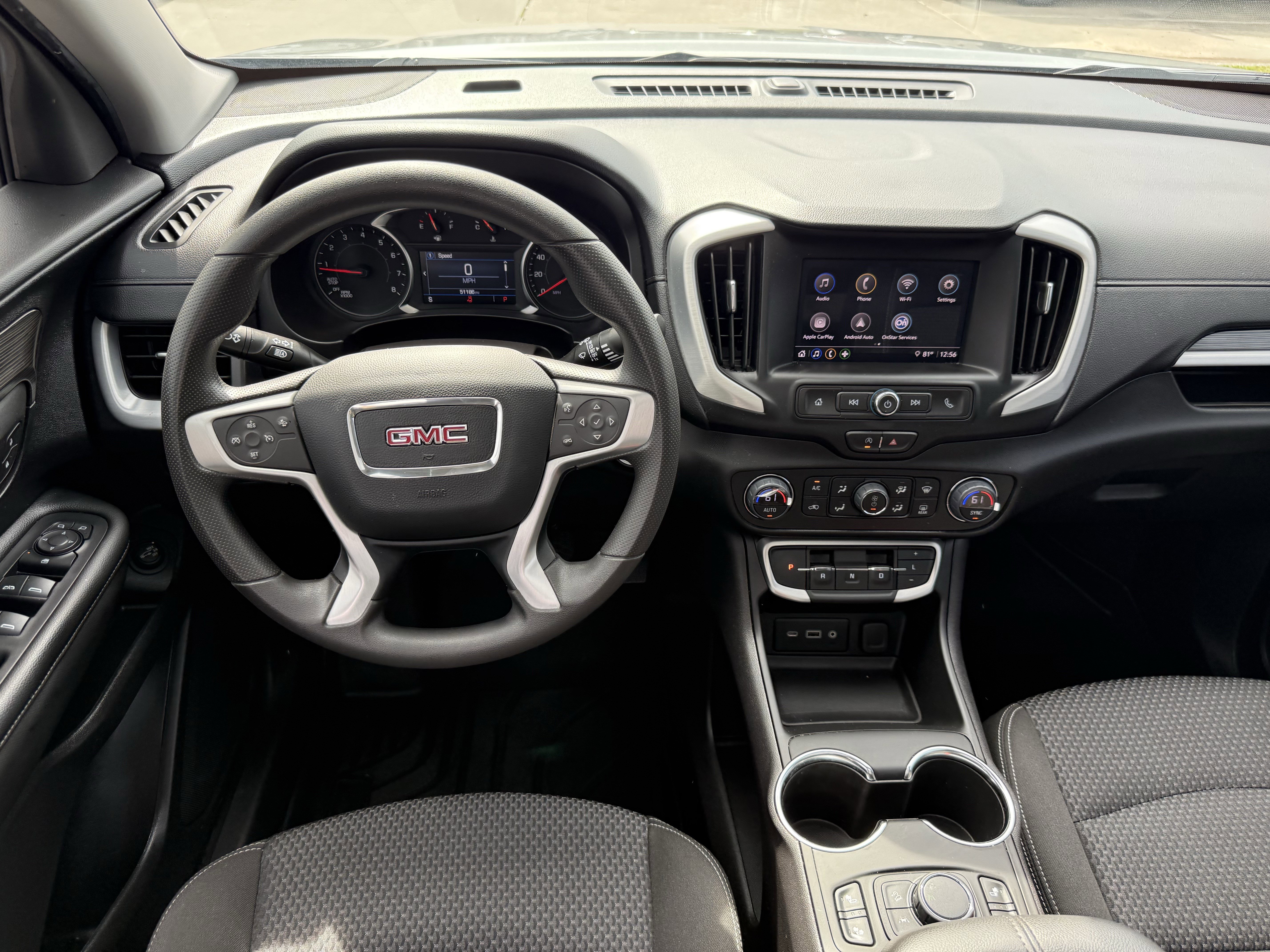 Used 2024 GMC Terrain SLE w/ Driver Convenience Package image 14