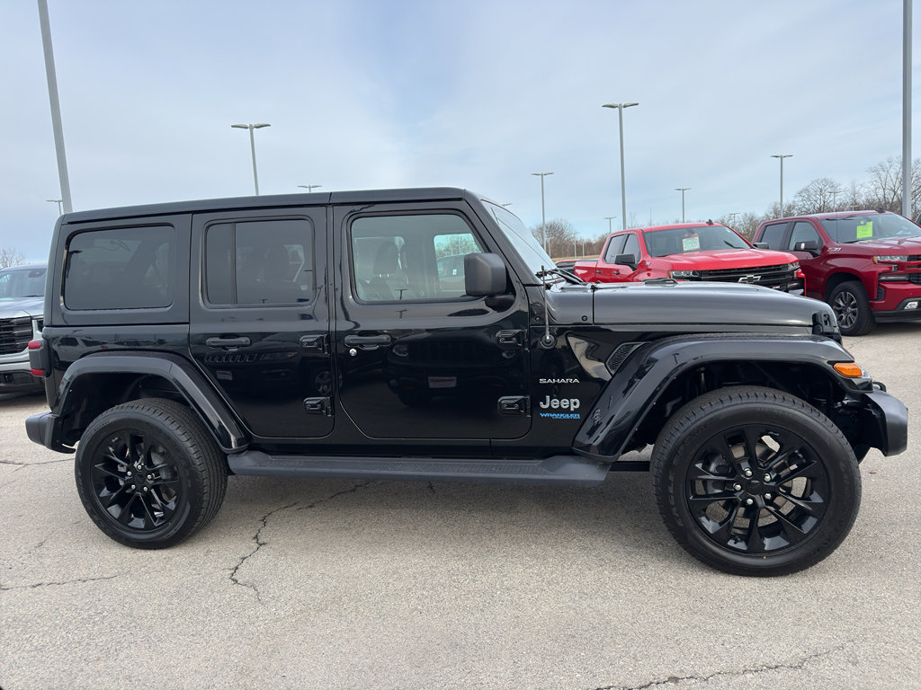 Used 2021 Jeep Wrangler Unlimited Sahara w/ Cold Weather Group image 4
