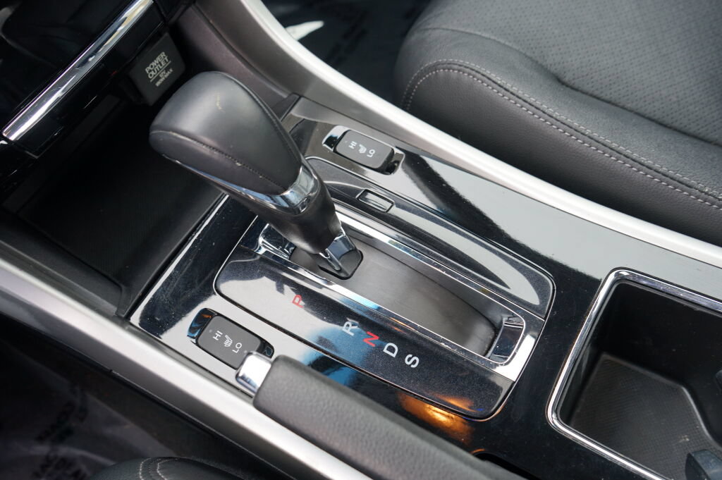 Used 2016 Honda Accord EX-L image 17
