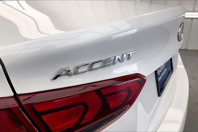 Certified 2022 Hyundai Accent SE FWD image 9