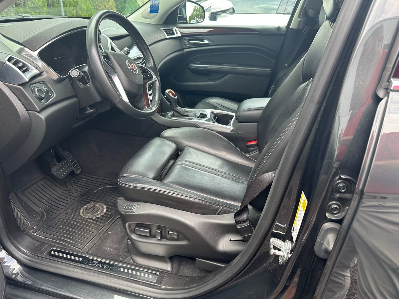 Used 2015 Cadillac SRX Luxury w/ Driver Awareness Package AWD/4WD image 10