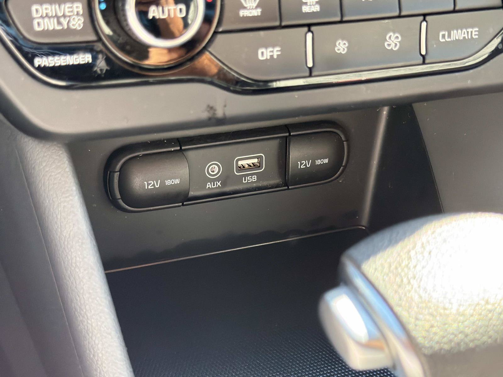 Used 2019 Kia Niro LX FWD image 22