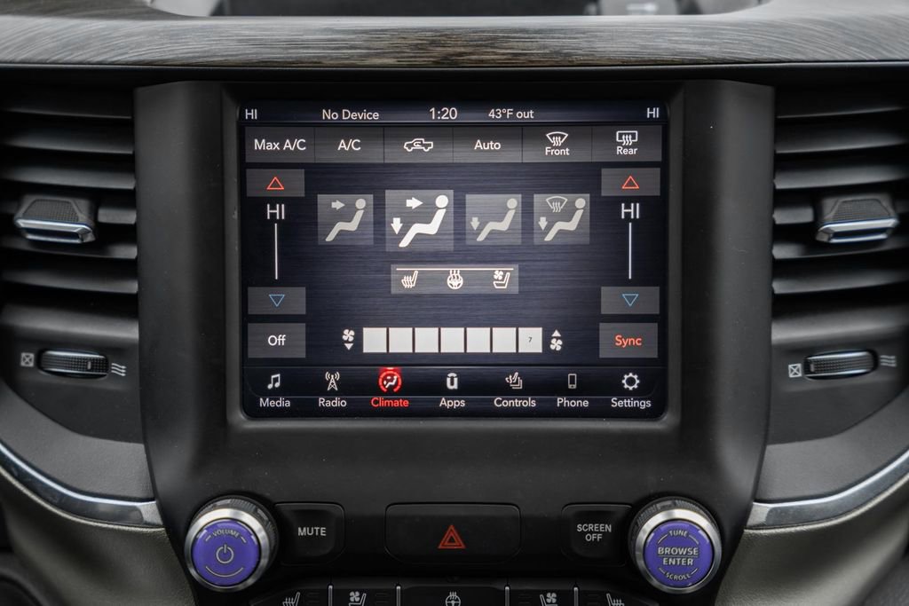 Used 2019 RAM 1500 Laramie image 31