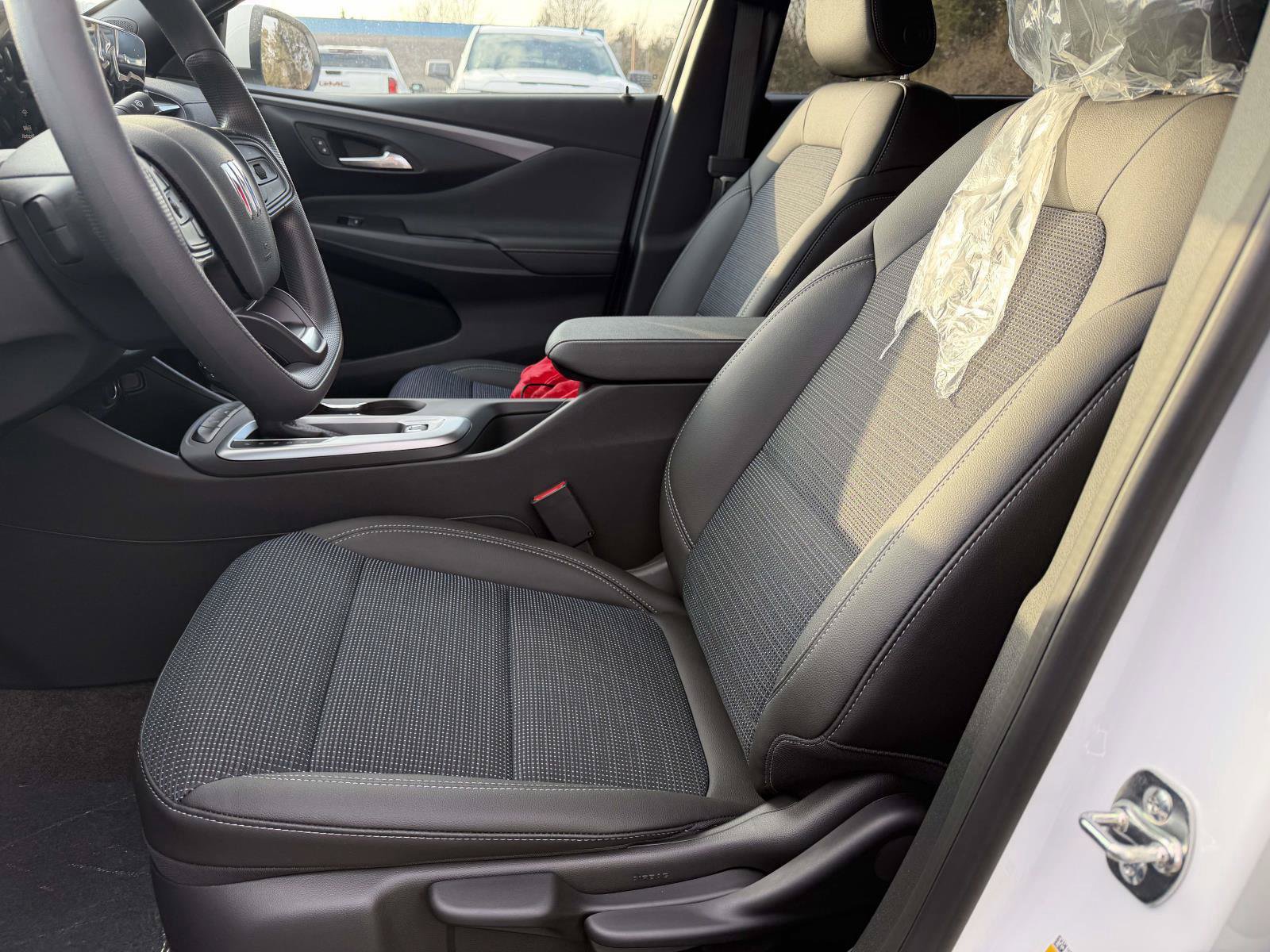 New 2026 Buick Envista Preferred w/ Advanced Safety Package FWD image 7