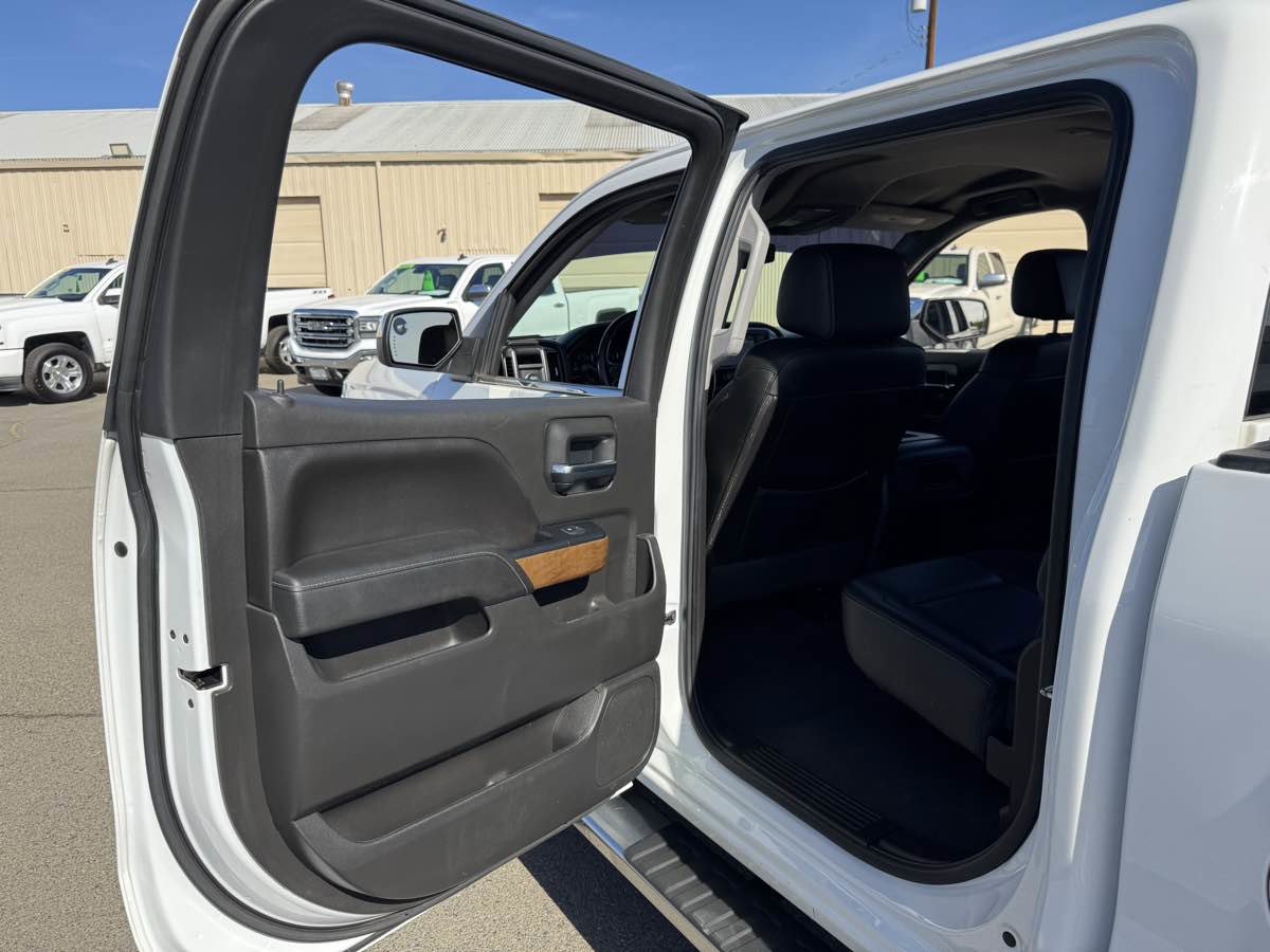 Used 2018 Chevrolet Silverado 1500 LTZ w/ Sport Package AWD/4WD image 20