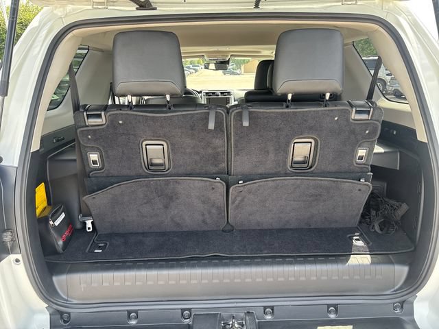 Used 2021 Toyota 4Runner SR5 Premium w/ Moonroof Package RWD image 16